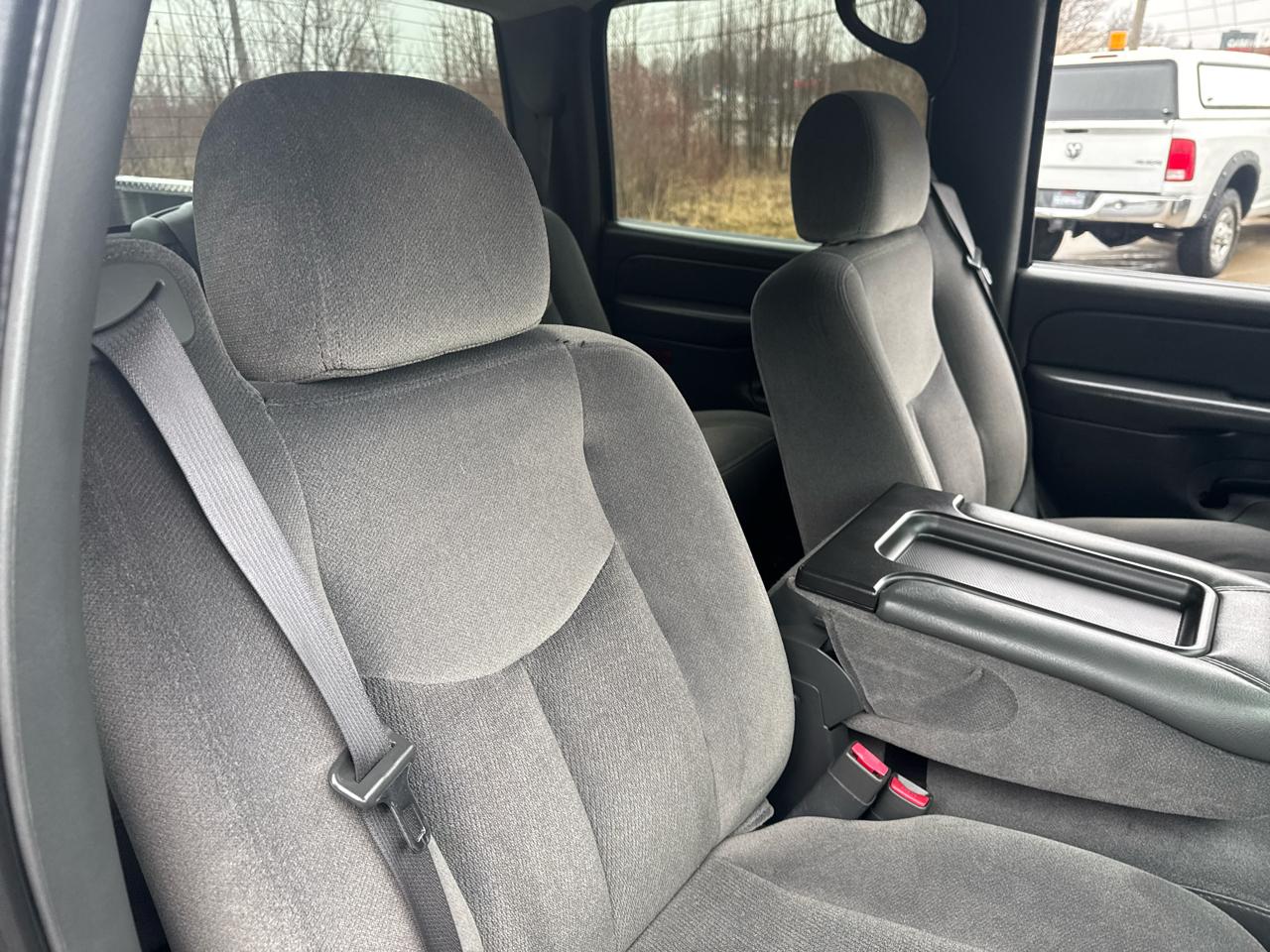 GMC Sierra 2500HD Classic 2WD Crew Cab 153" SLE1 2007