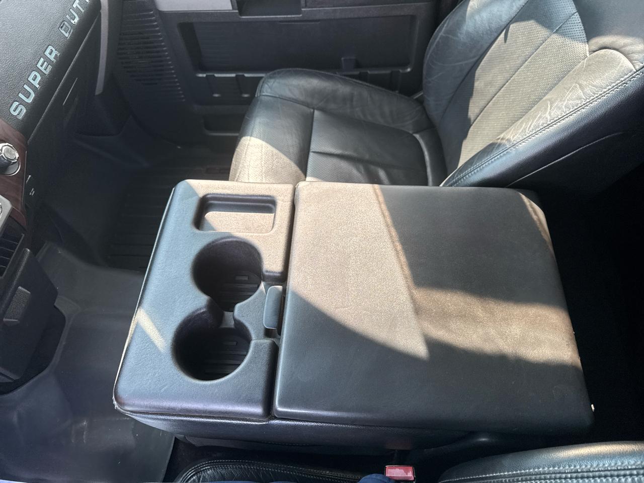 Ford Super Duty F-250 SRW 4WD Crew Cab 156" Lariat 2013