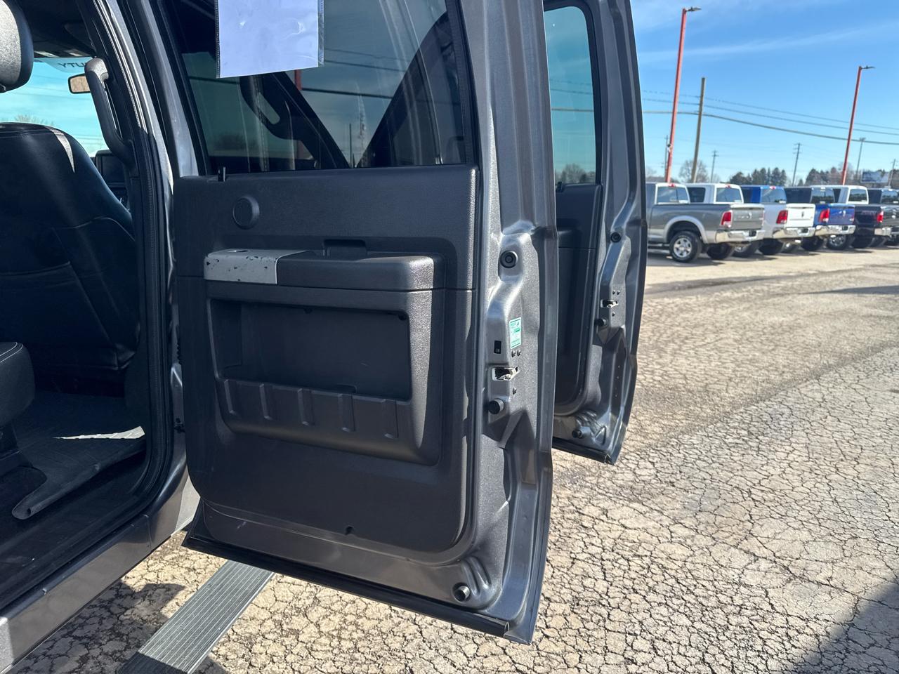 Ford Super Duty F-250 SRW 4WD Crew Cab 156" Lariat 2013