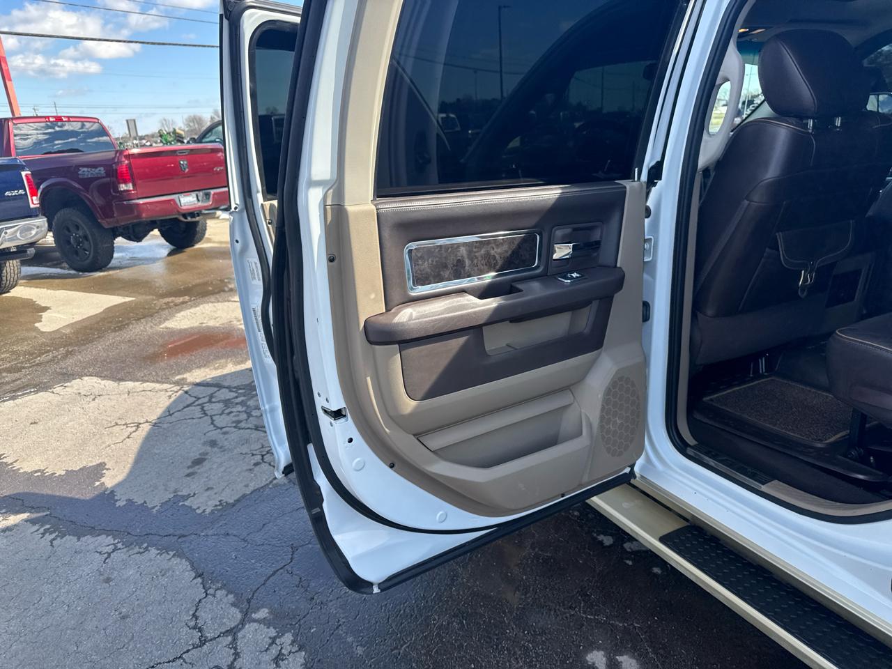 RAM 2500 4WD Mega Cab 160.5" Laramie Longhorn 2012