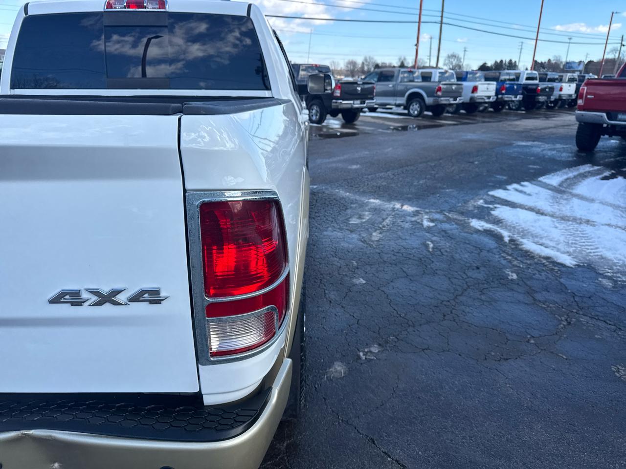 RAM 2500 4WD Mega Cab 160.5" Laramie Longhorn 2012