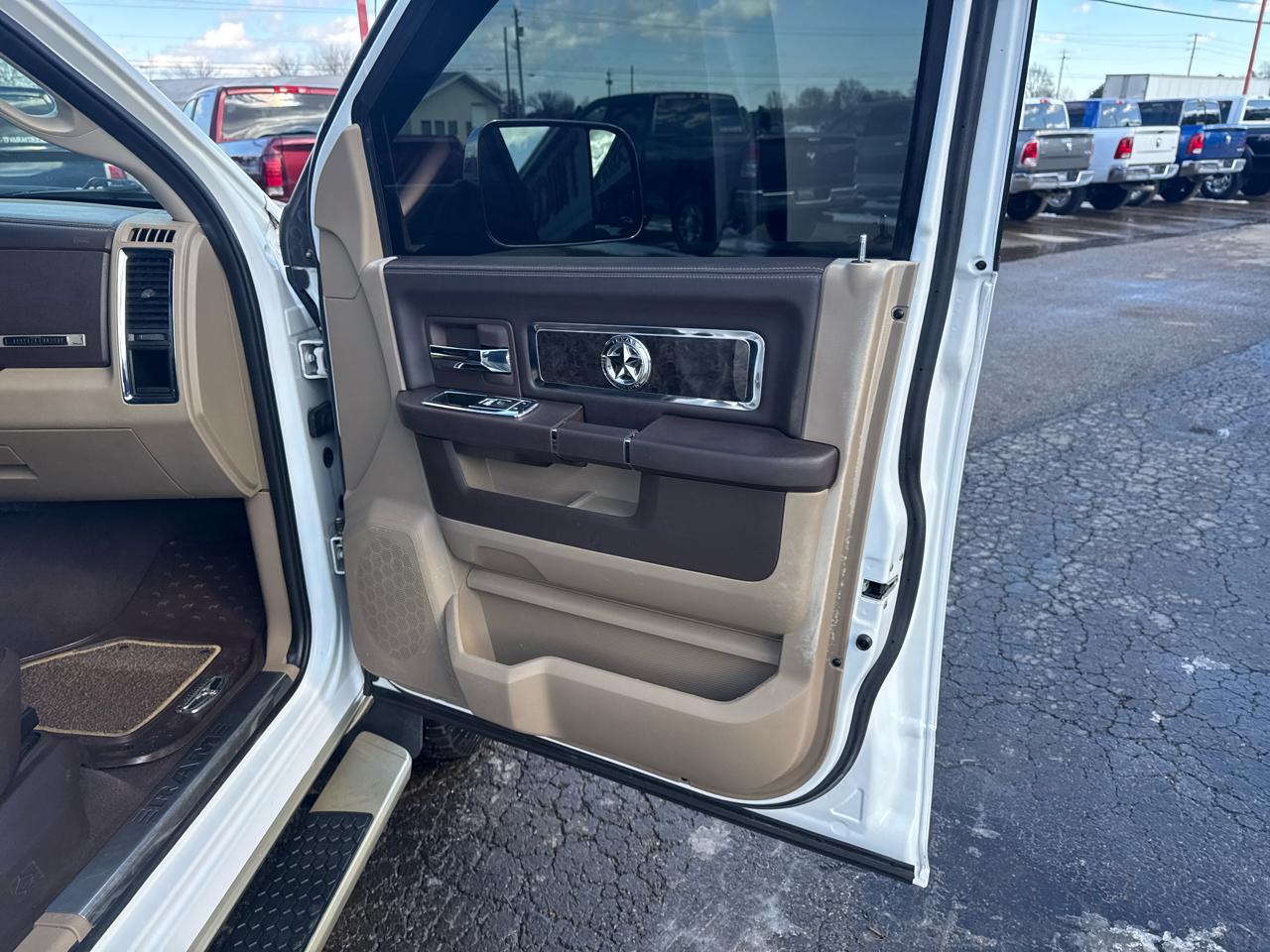 RAM 2500 4WD Mega Cab 160.5" Laramie Longhorn 2012