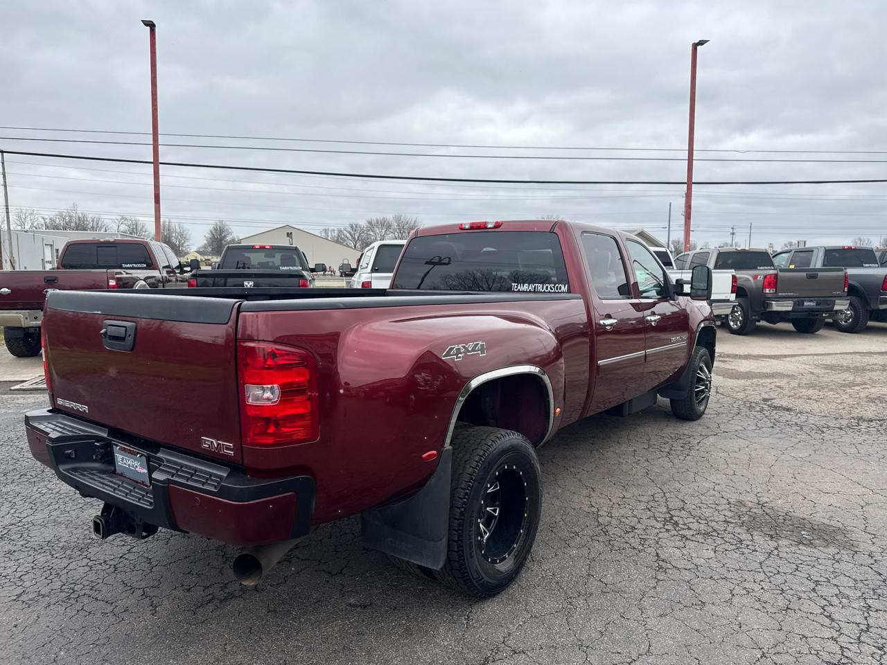 GMC Sierra 3500HD 4WD Crew Cab 167.7" Denali 2013