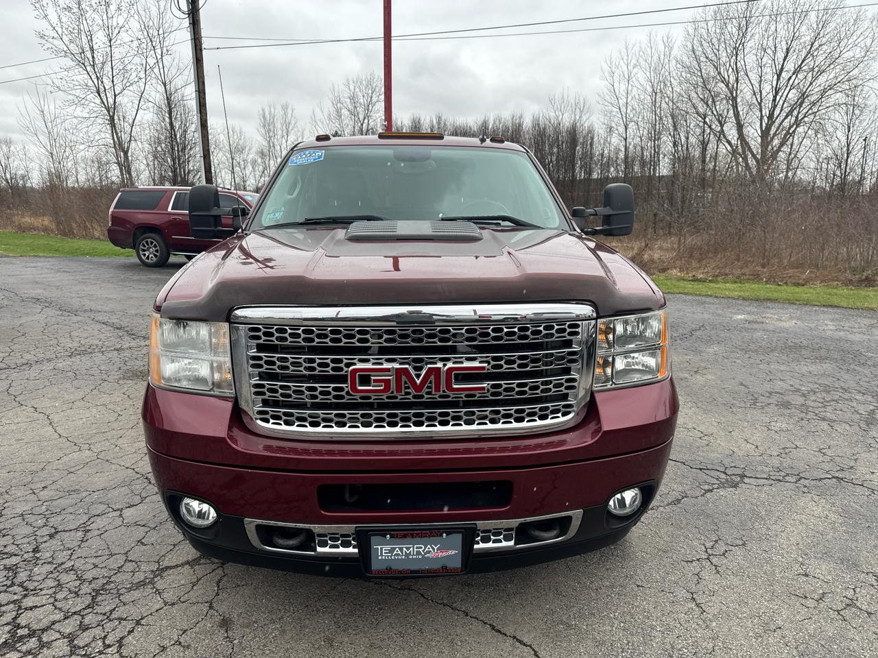 GMC Sierra 3500HD 4WD Crew Cab 167.7" Denali 2013