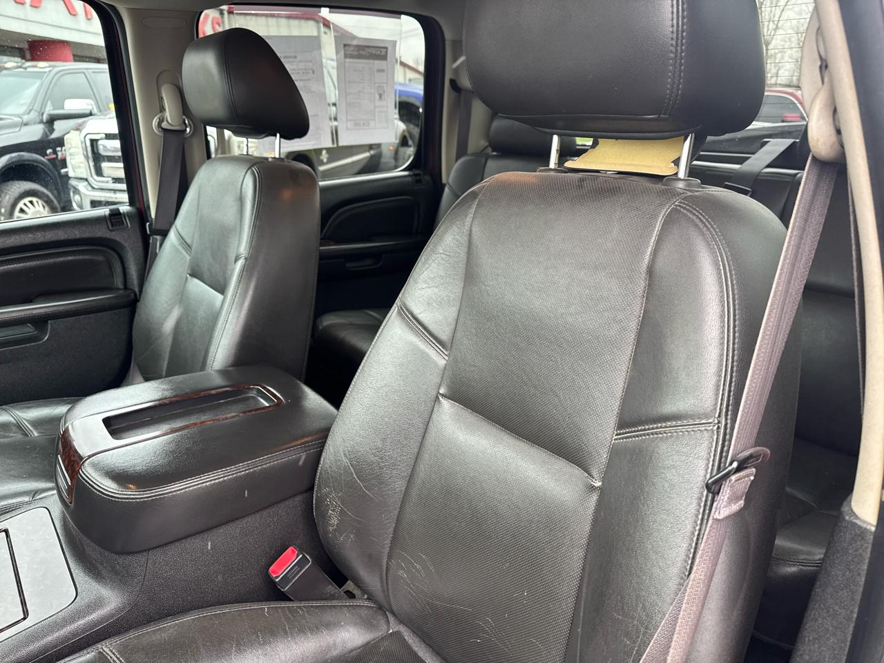 GMC Sierra 3500HD 4WD Crew Cab 167.7" Denali 2013