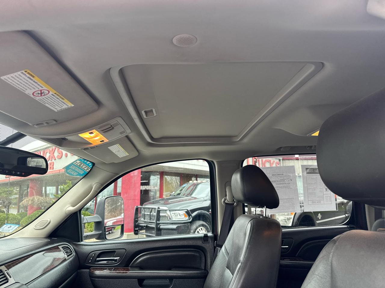 GMC Sierra 3500HD 4WD Crew Cab 167.7" Denali 2013