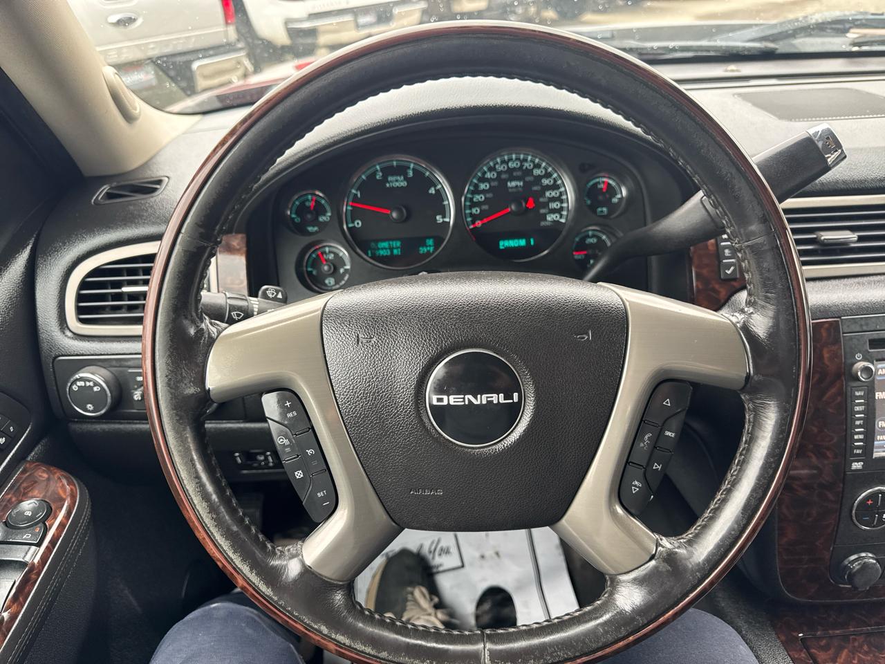 GMC Sierra 3500HD 4WD Crew Cab 167.7" Denali 2013