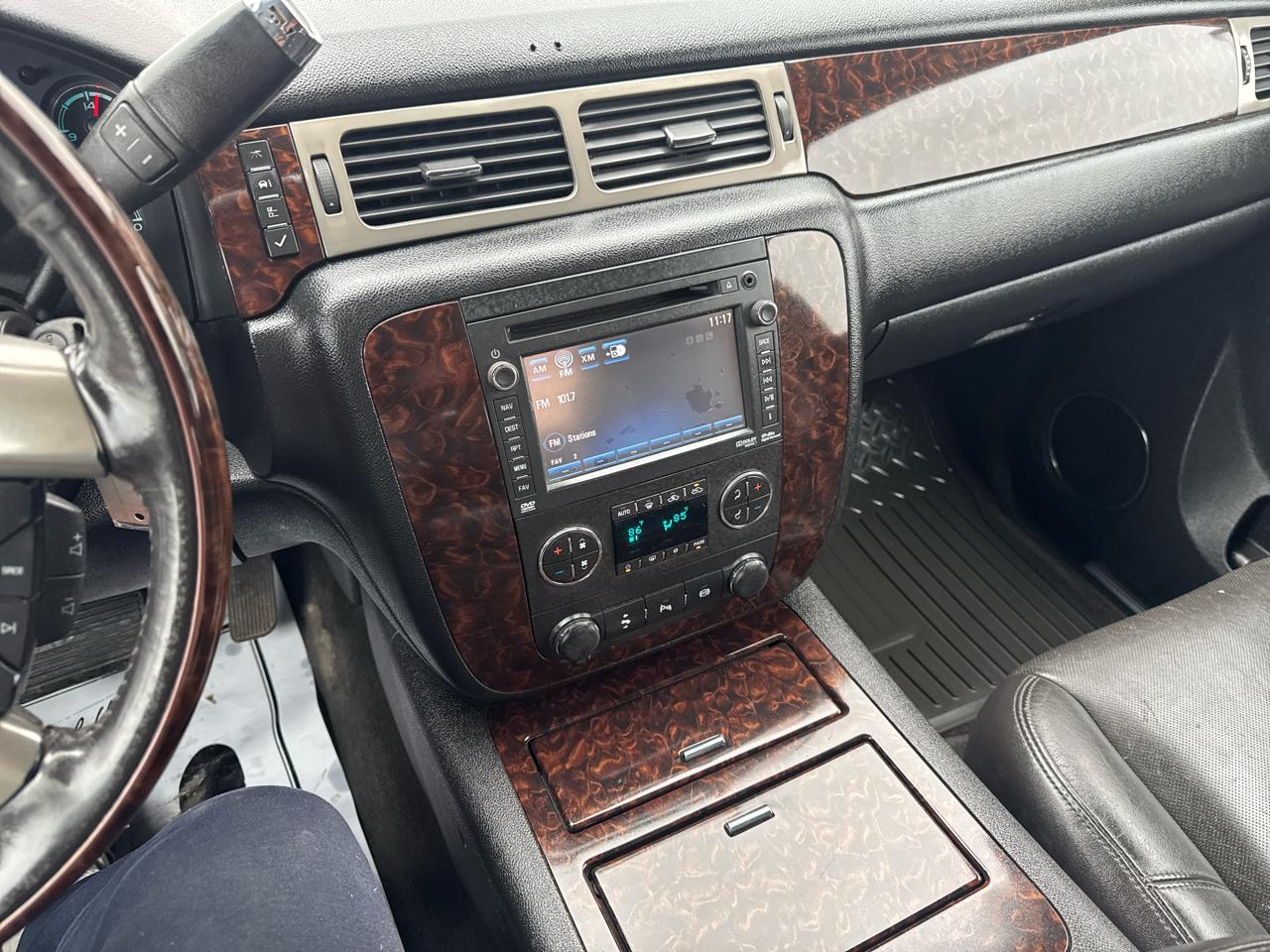 GMC Sierra 3500HD 4WD Crew Cab 167.7" Denali 2013