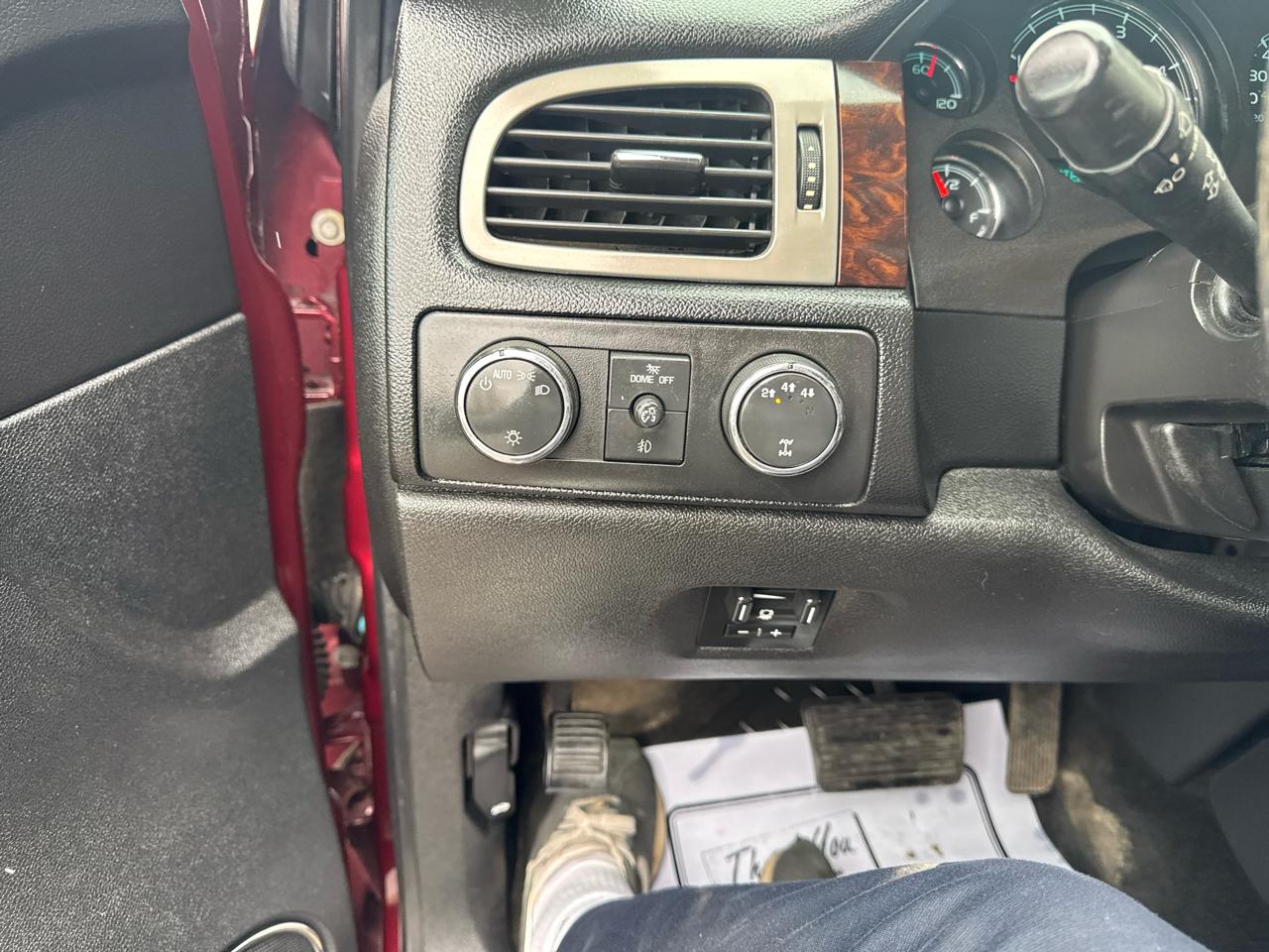 GMC Sierra 3500HD 4WD Crew Cab 167.7" Denali 2013