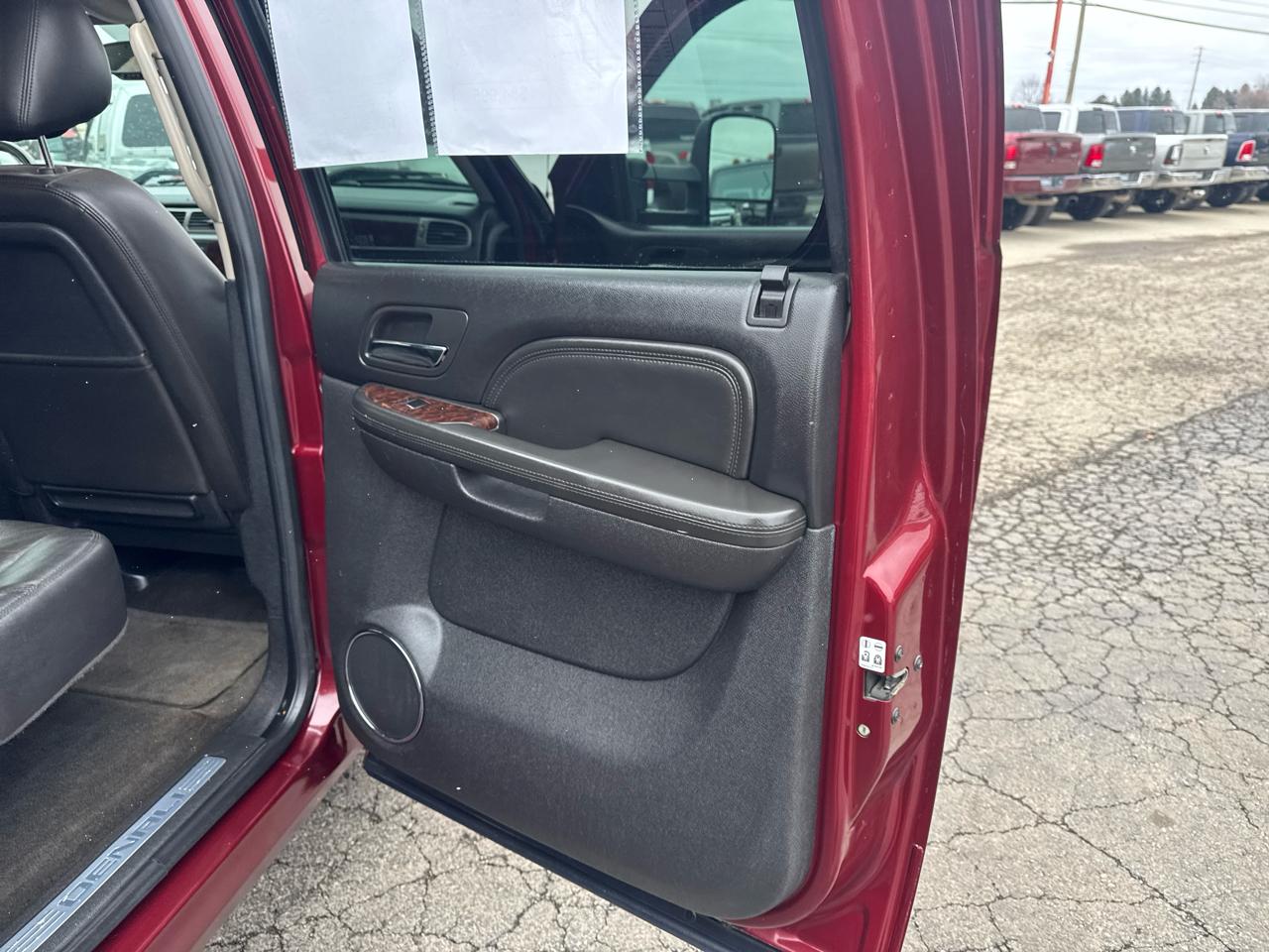 GMC Sierra 3500HD 4WD Crew Cab 167.7" Denali 2013