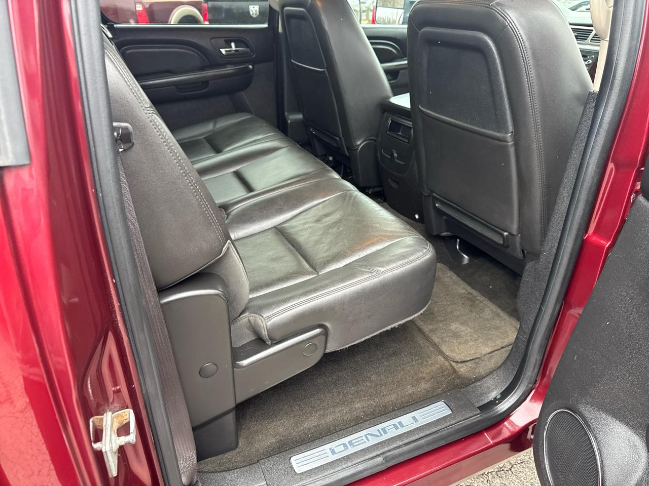 GMC Sierra 3500HD 4WD Crew Cab 167.7" Denali 2013