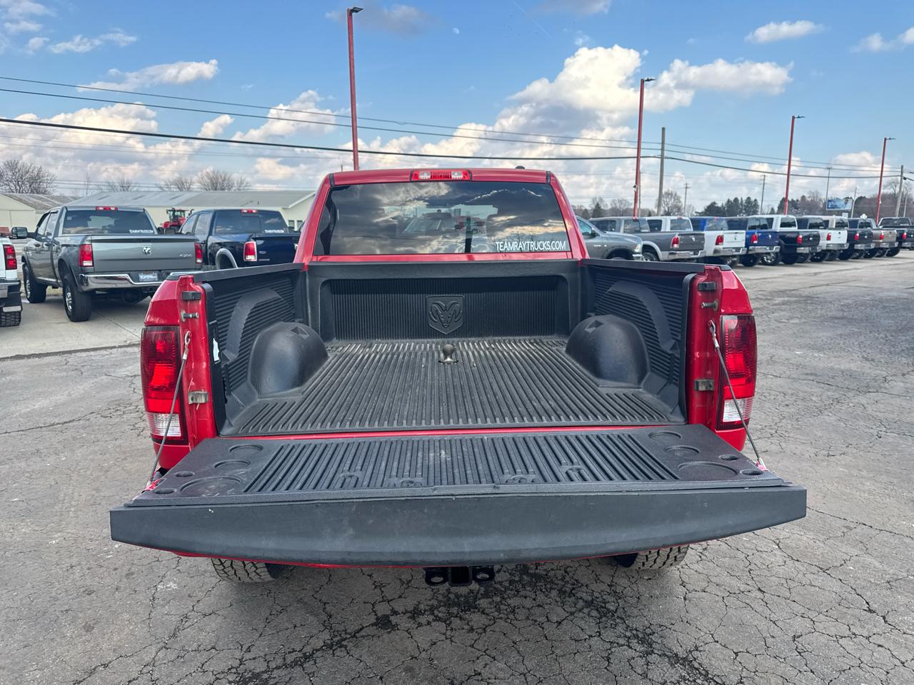 RAM 2500 4WD Crew Cab 149" ST 2011