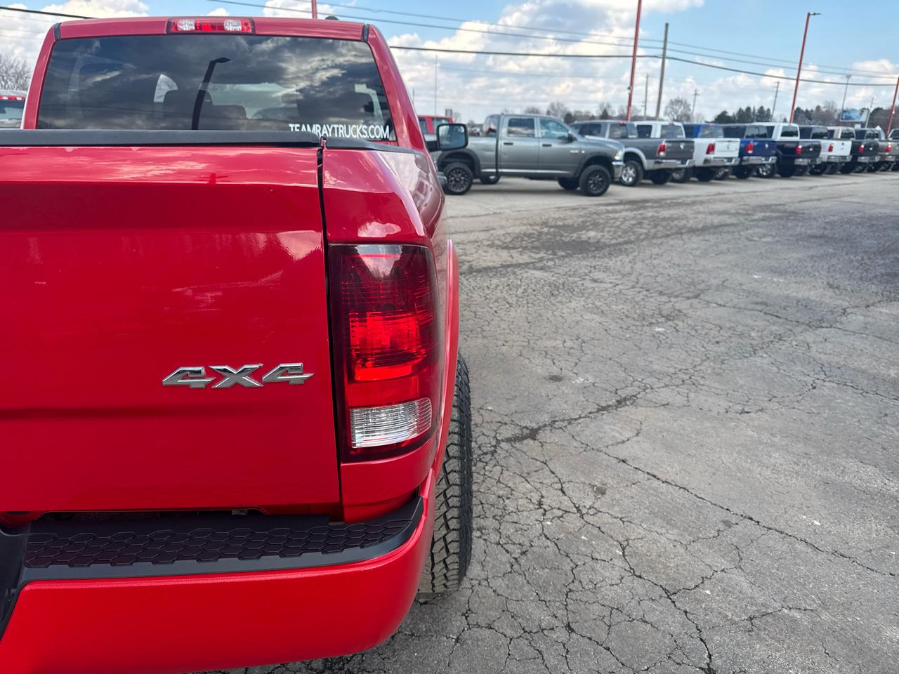 RAM 2500 4WD Crew Cab 149" ST 2011