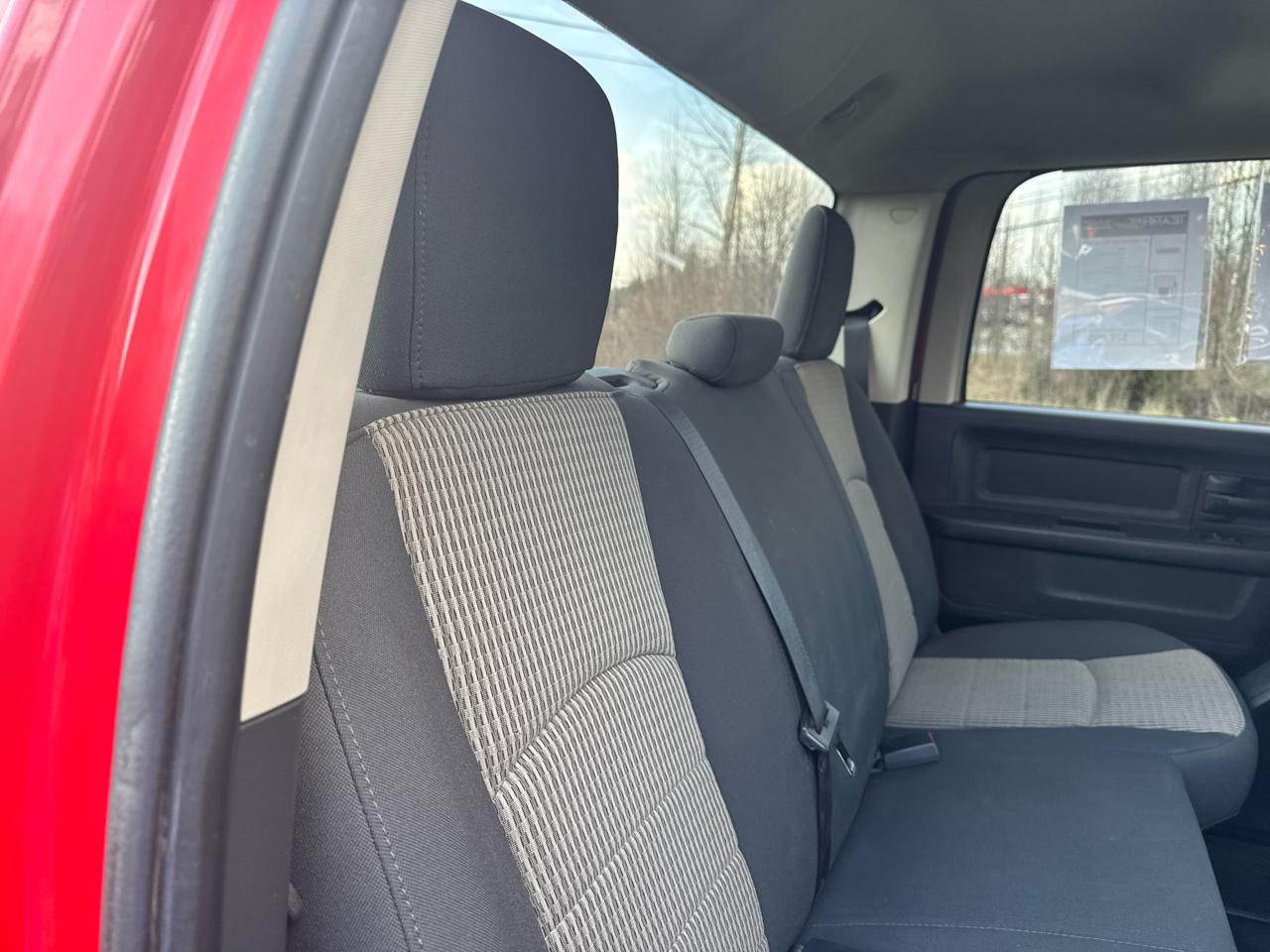 RAM 2500 4WD Crew Cab 149" ST 2011