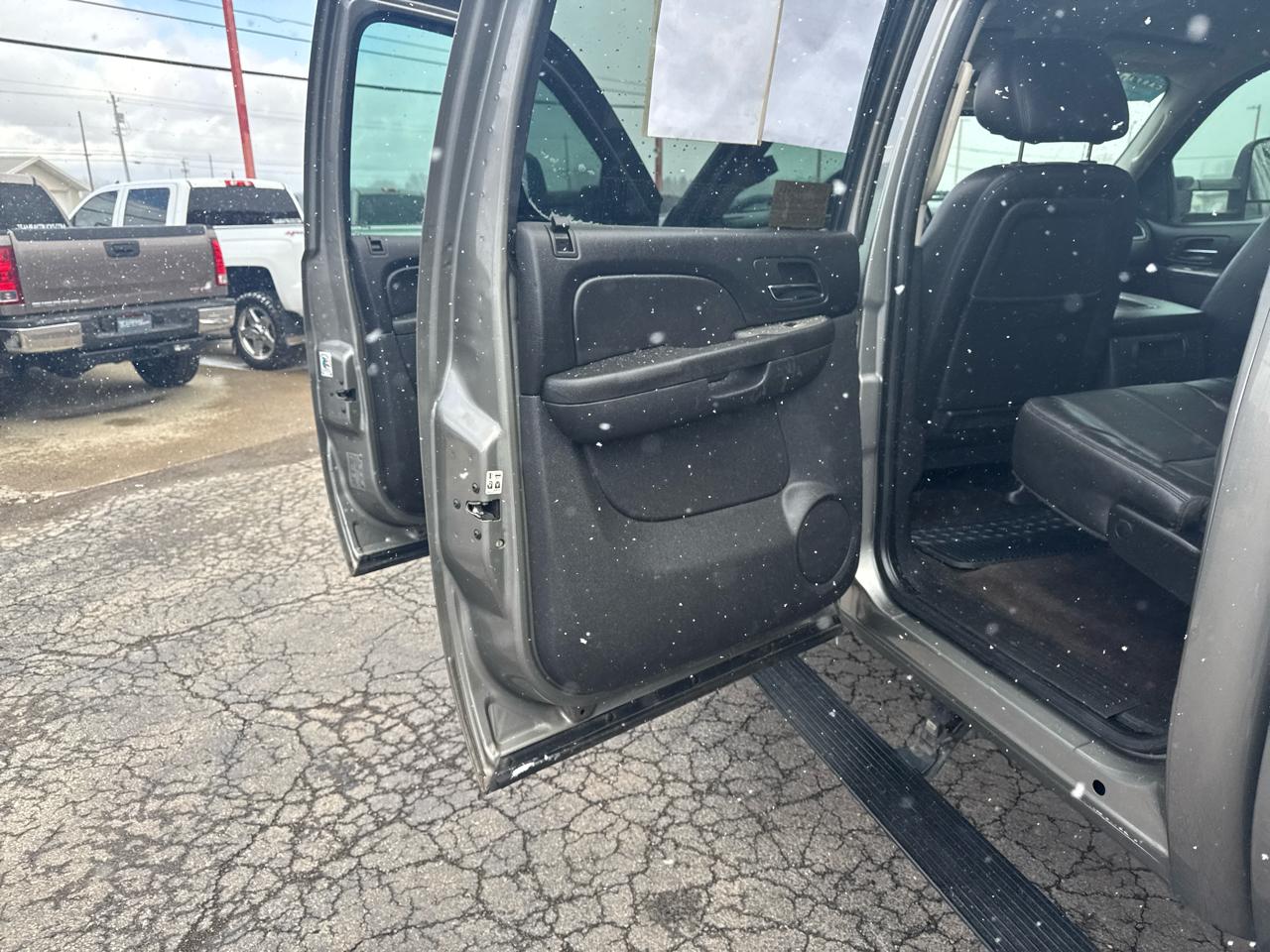 Chevrolet Silverado 2500HD 4WD Crew Cab 153.7" LTZ 2013