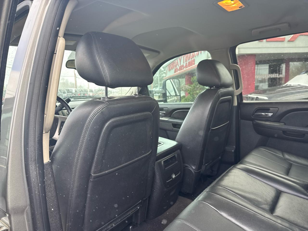 Chevrolet Silverado 2500HD 4WD Crew Cab 153.7" LTZ 2013