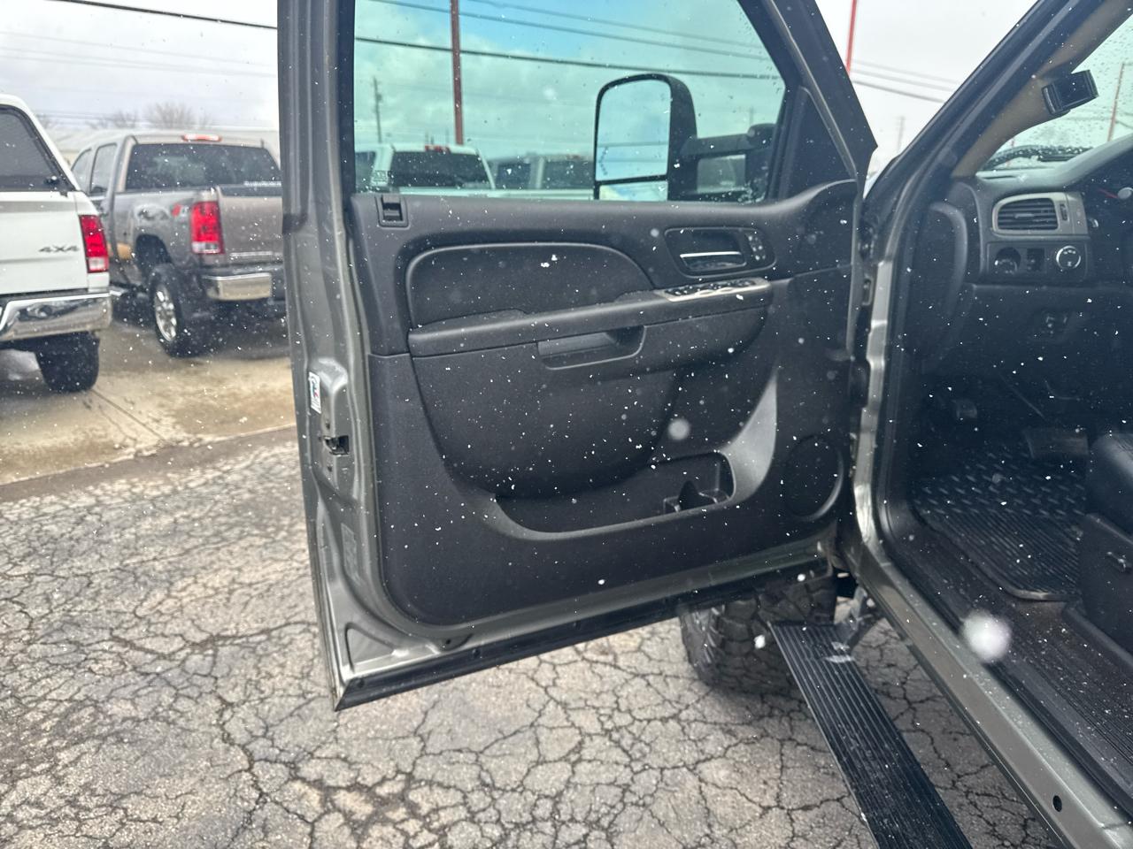 Chevrolet Silverado 2500HD 4WD Crew Cab 153.7" LTZ 2013