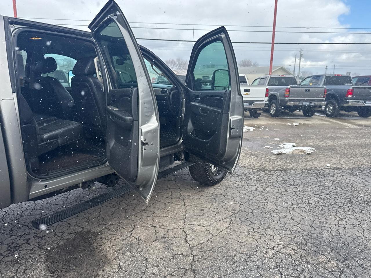Chevrolet Silverado 2500HD 4WD Crew Cab 153.7" LTZ 2013