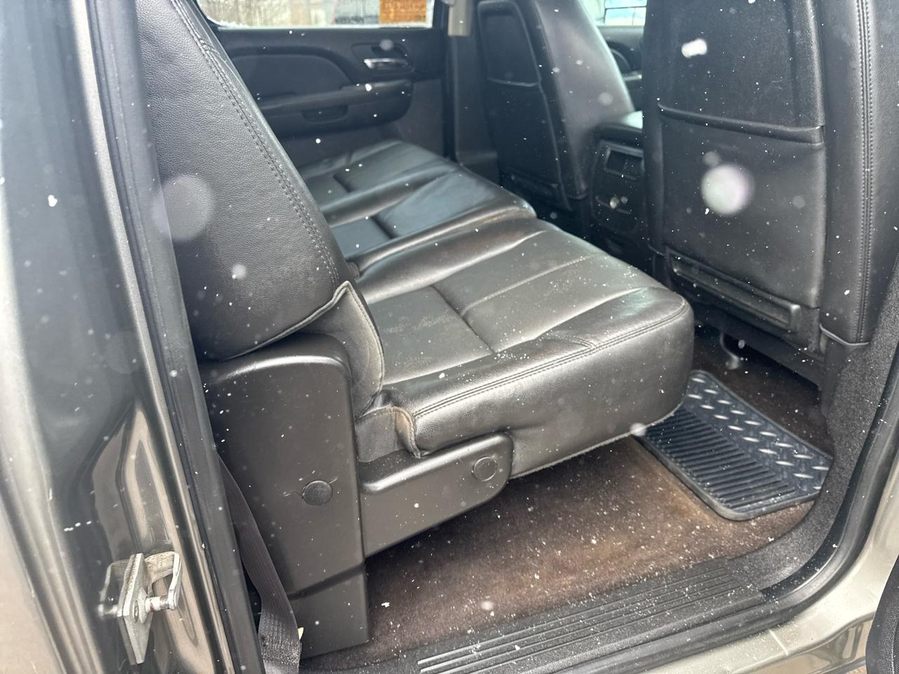 Chevrolet Silverado 2500HD 4WD Crew Cab 153.7" LTZ 2013