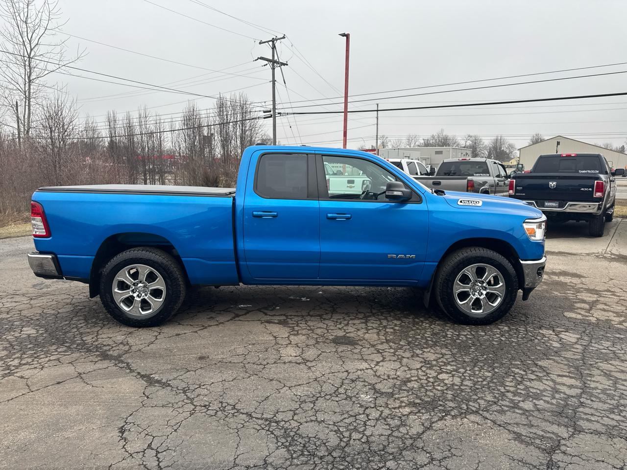 RAM 1500 Big Horn 4x4 Quad Cab 6'4" Box 2021