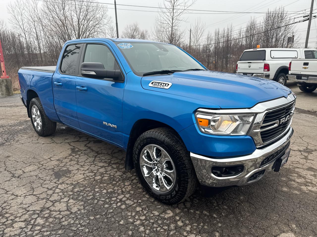 RAM 1500 Big Horn 4x4 Quad Cab 6'4" Box 2021