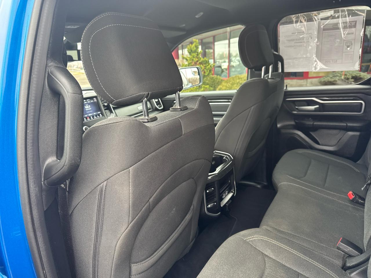 RAM 1500 Big Horn 4x4 Quad Cab 6'4" Box 2021