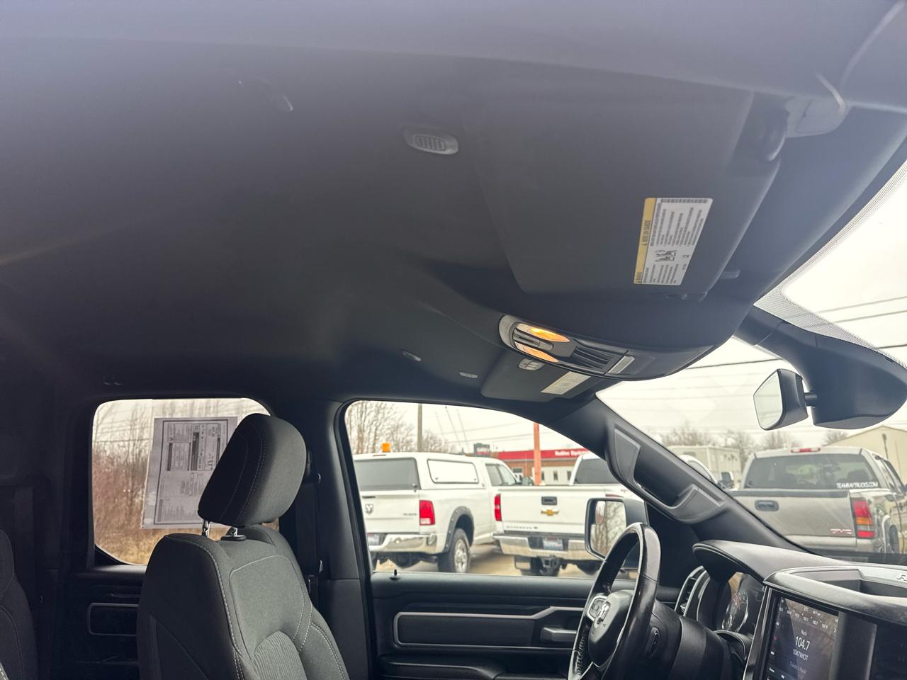 RAM 1500 Big Horn 4x4 Quad Cab 6'4" Box 2021