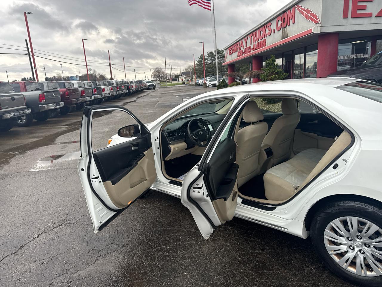 Toyota Camry 4dr Sdn I4 Auto SE Sport Limited Edition (Natl) 2012