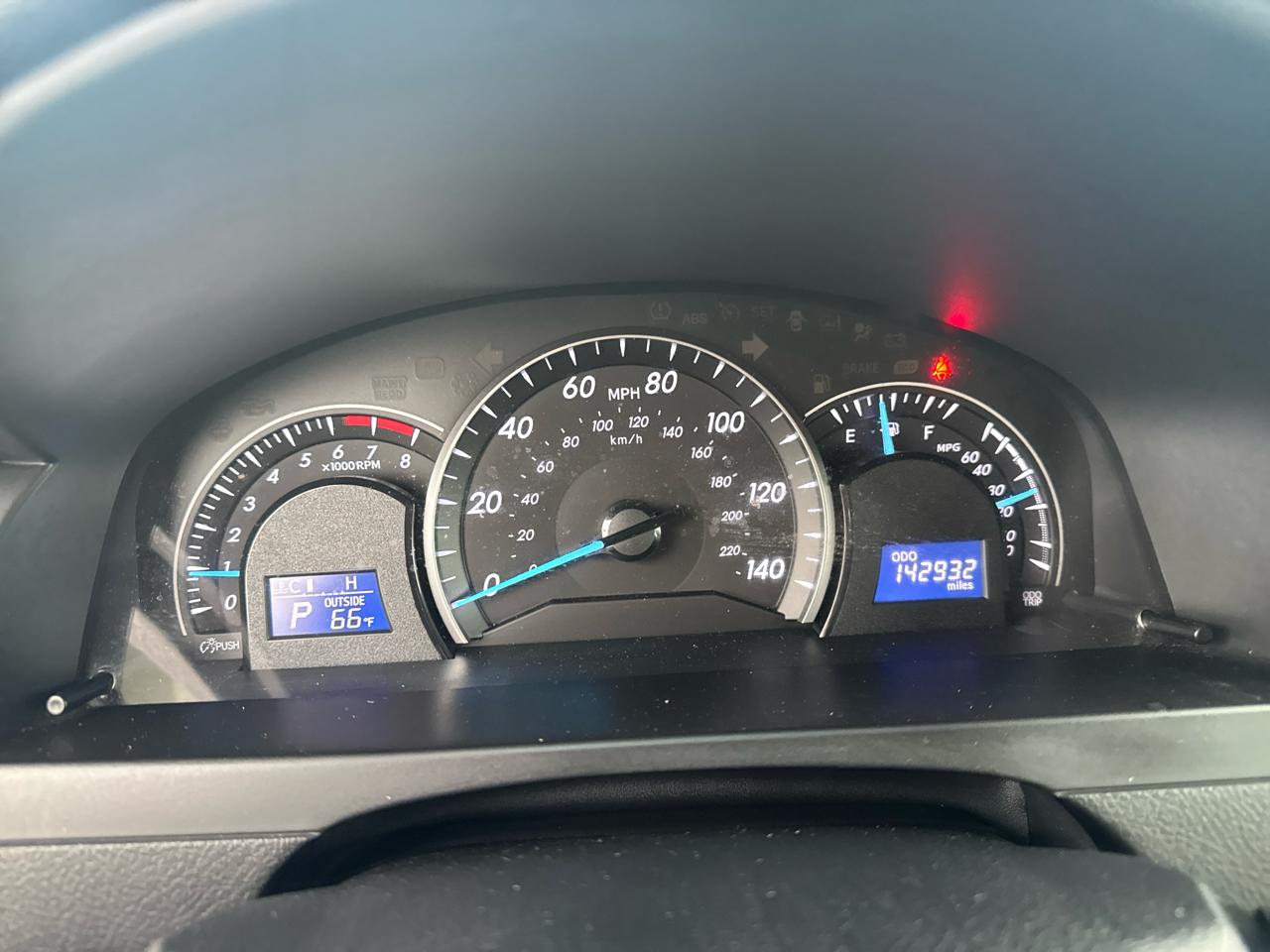 Toyota Camry 4dr Sdn I4 Auto SE Sport Limited Edition (Natl) 2012