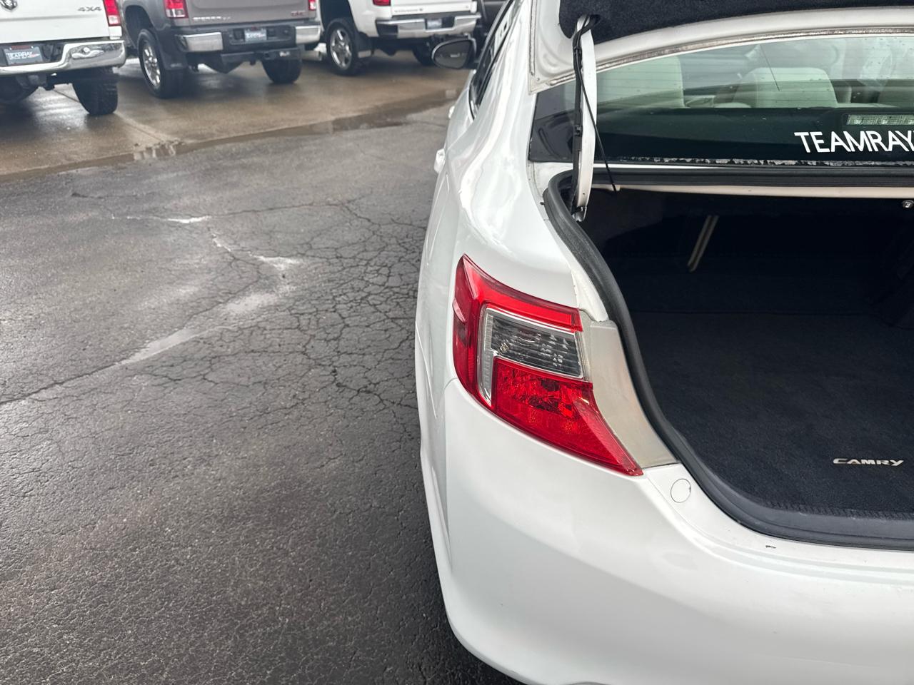 Toyota Camry 4dr Sdn I4 Auto SE Sport Limited Edition (Natl) 2012