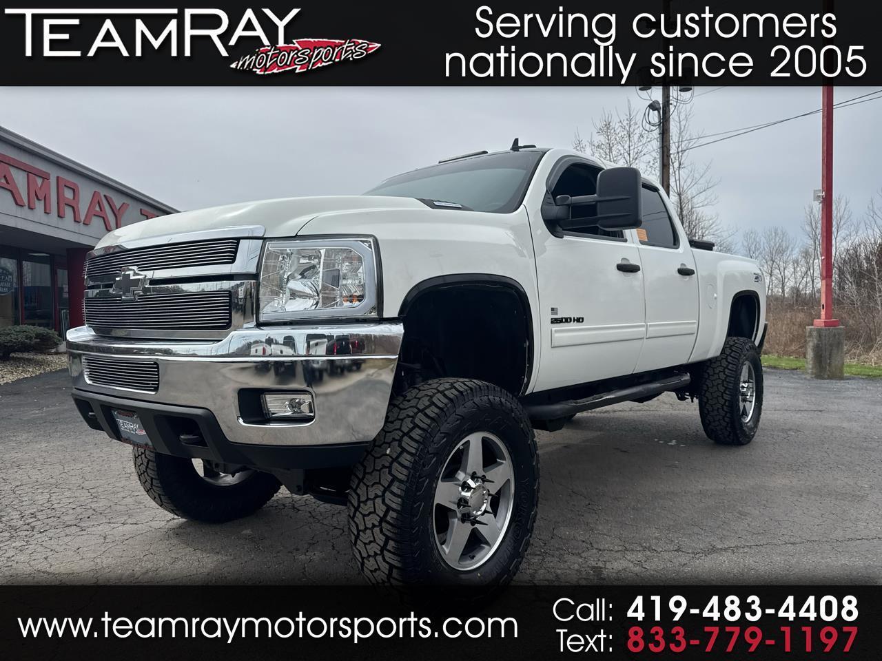 2011 Chevrolet Silverado 2500HD 4WD Crew Cab 153.7" LT