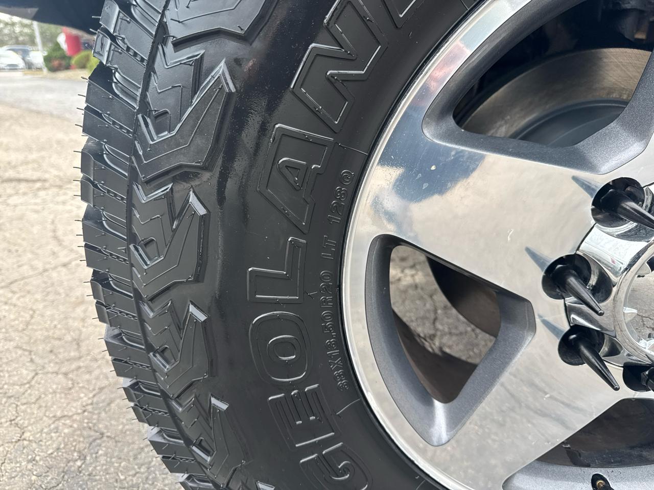 Chevrolet Silverado 2500HD 4WD Crew Cab 153.7" LT 2011