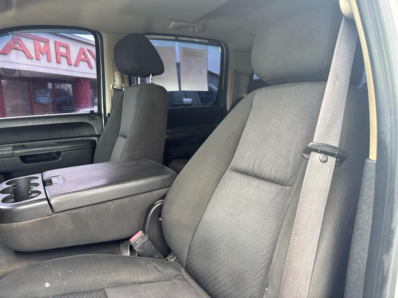 Chevrolet Silverado 2500HD 4WD Crew Cab 153.7" LT 2011