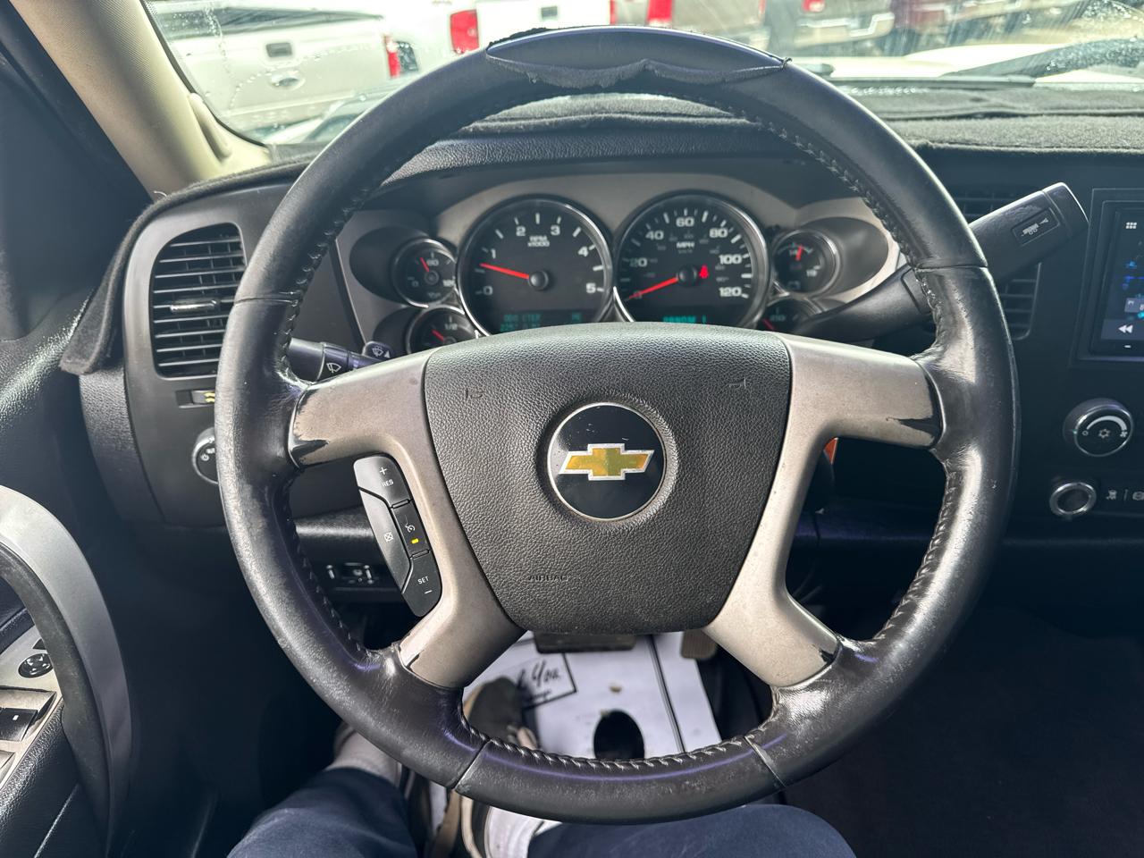 Chevrolet Silverado 2500HD 4WD Crew Cab 153.7" LT 2011