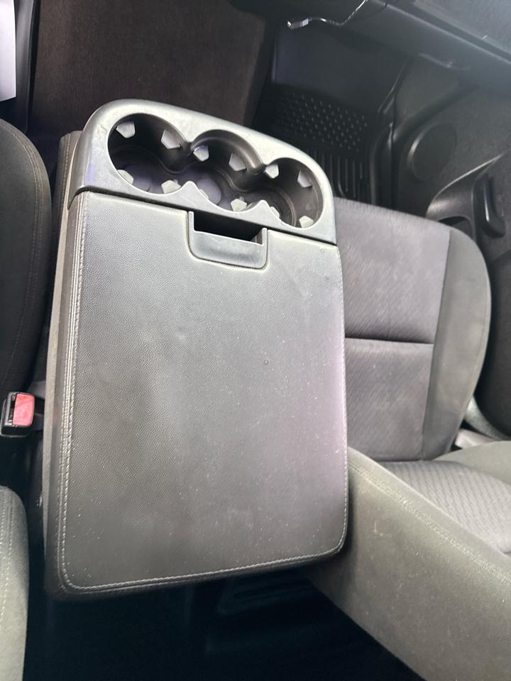 Chevrolet Silverado 2500HD 4WD Crew Cab 153.7" LT 2011