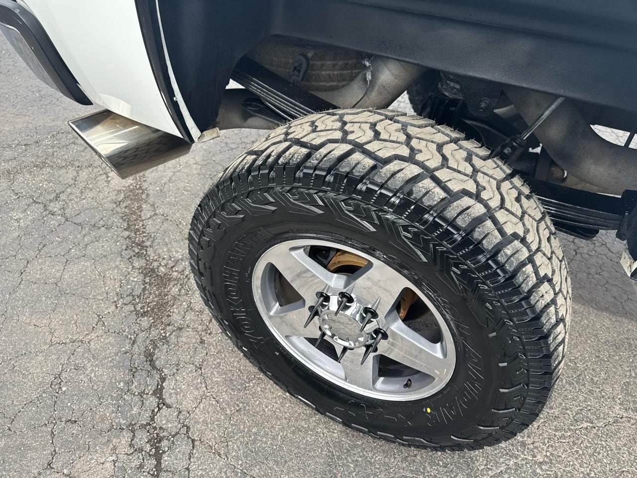 Chevrolet Silverado 2500HD 4WD Crew Cab 153.7" LT 2011