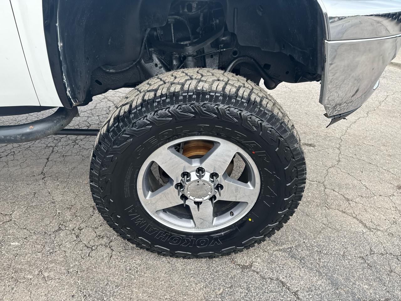 Chevrolet Silverado 2500HD 4WD Crew Cab 153.7" LT 2011