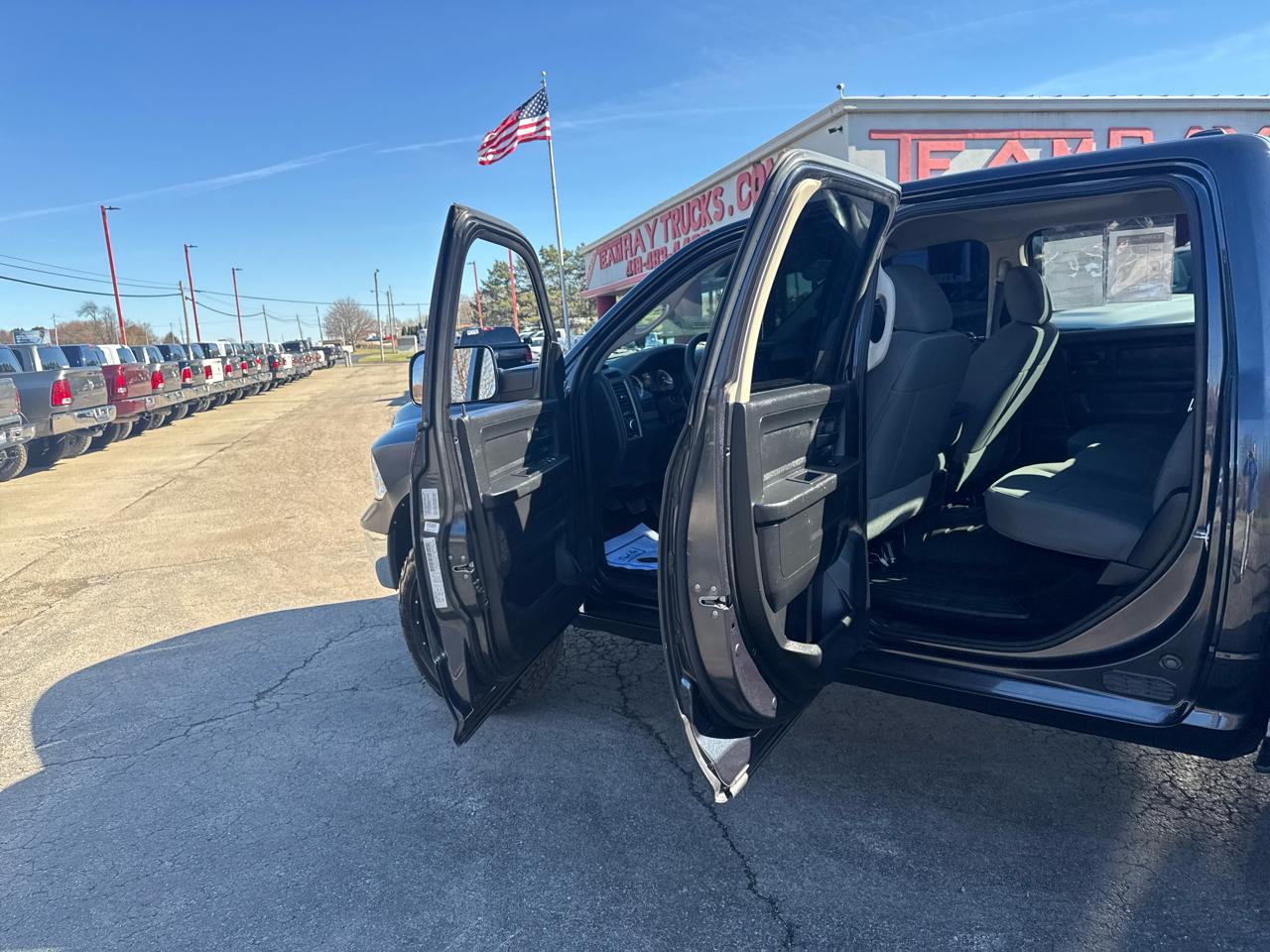 RAM 1500 4WD Crew Cab 149" Tradesman 2016