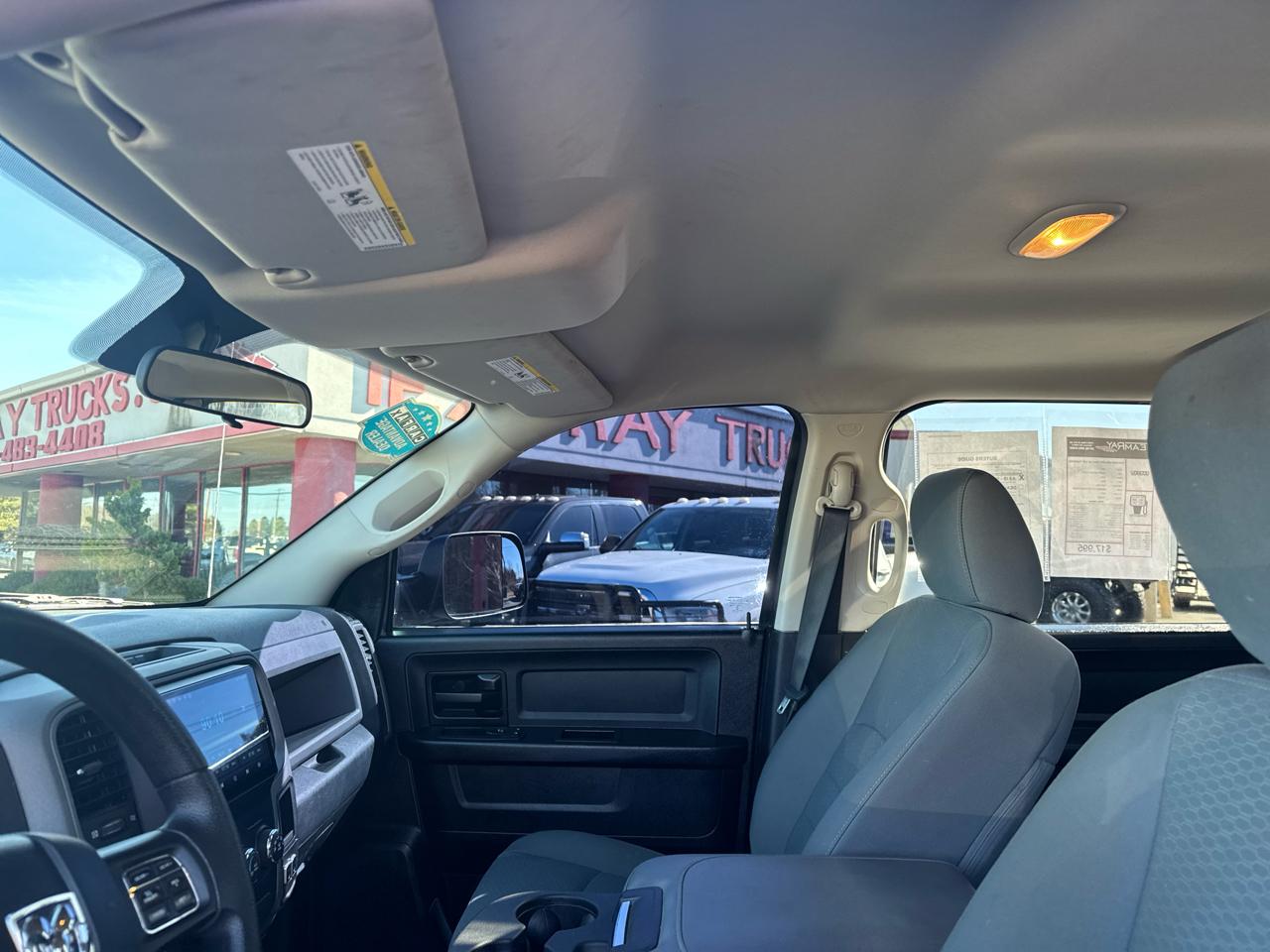 RAM 1500 4WD Crew Cab 149" Tradesman 2016