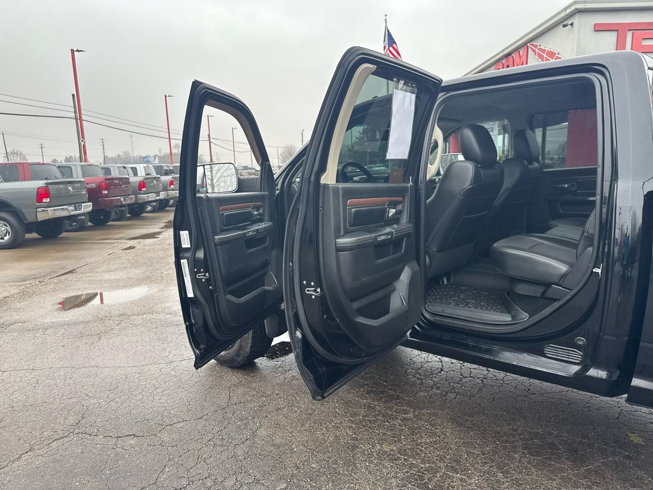 RAM 2500 4WD Crew Cab 149" Laramie 2013