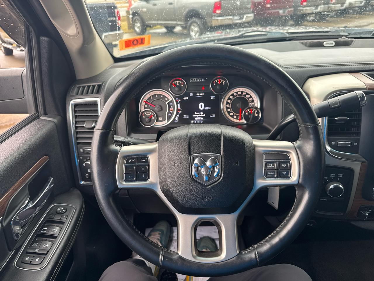 RAM 2500 4WD Crew Cab 149" Laramie 2013