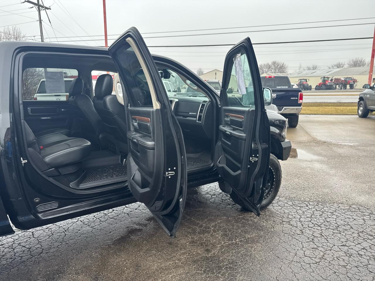 RAM 2500 4WD Crew Cab 149" Laramie 2013