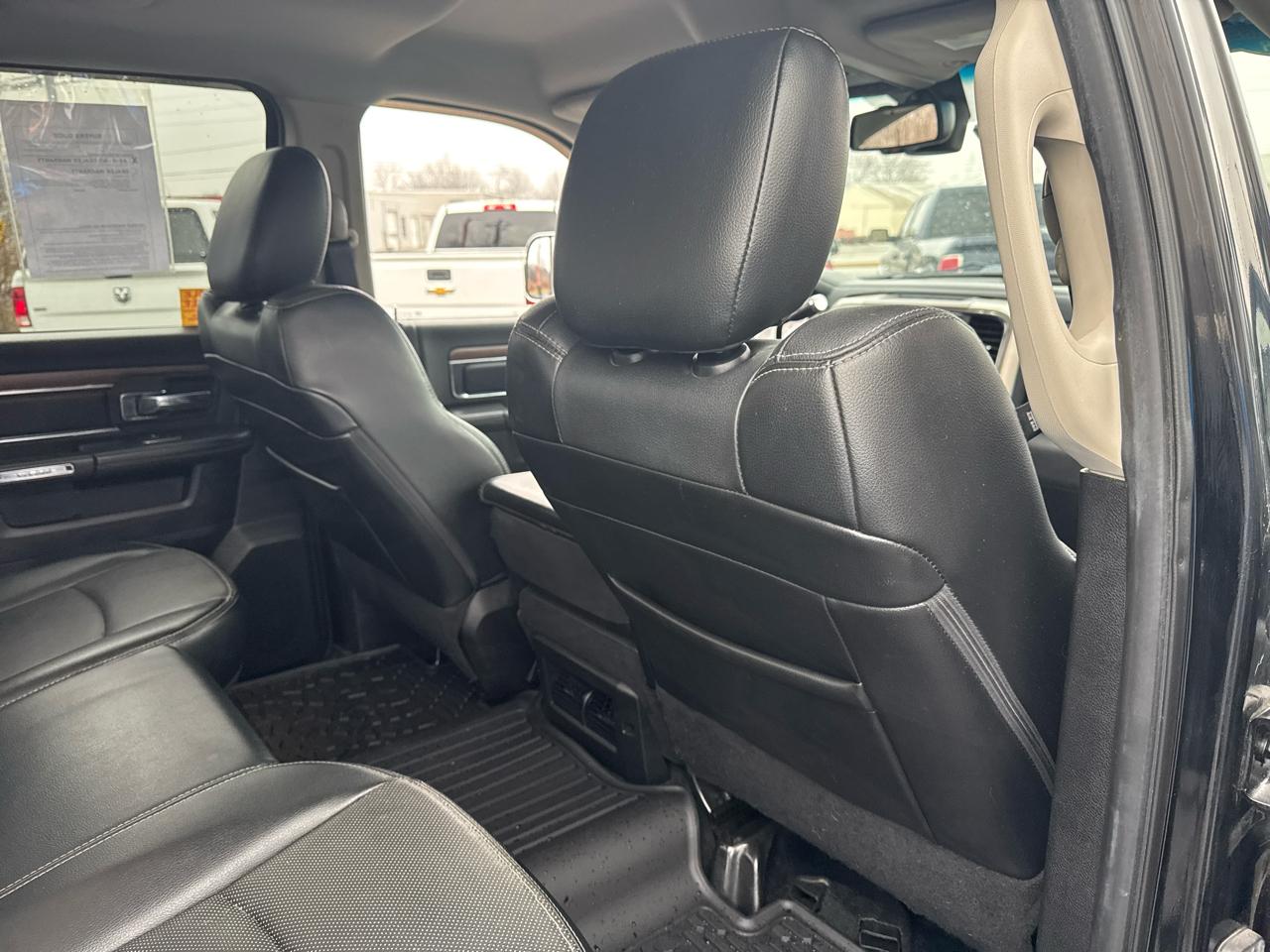 RAM 2500 4WD Crew Cab 149" Laramie 2013