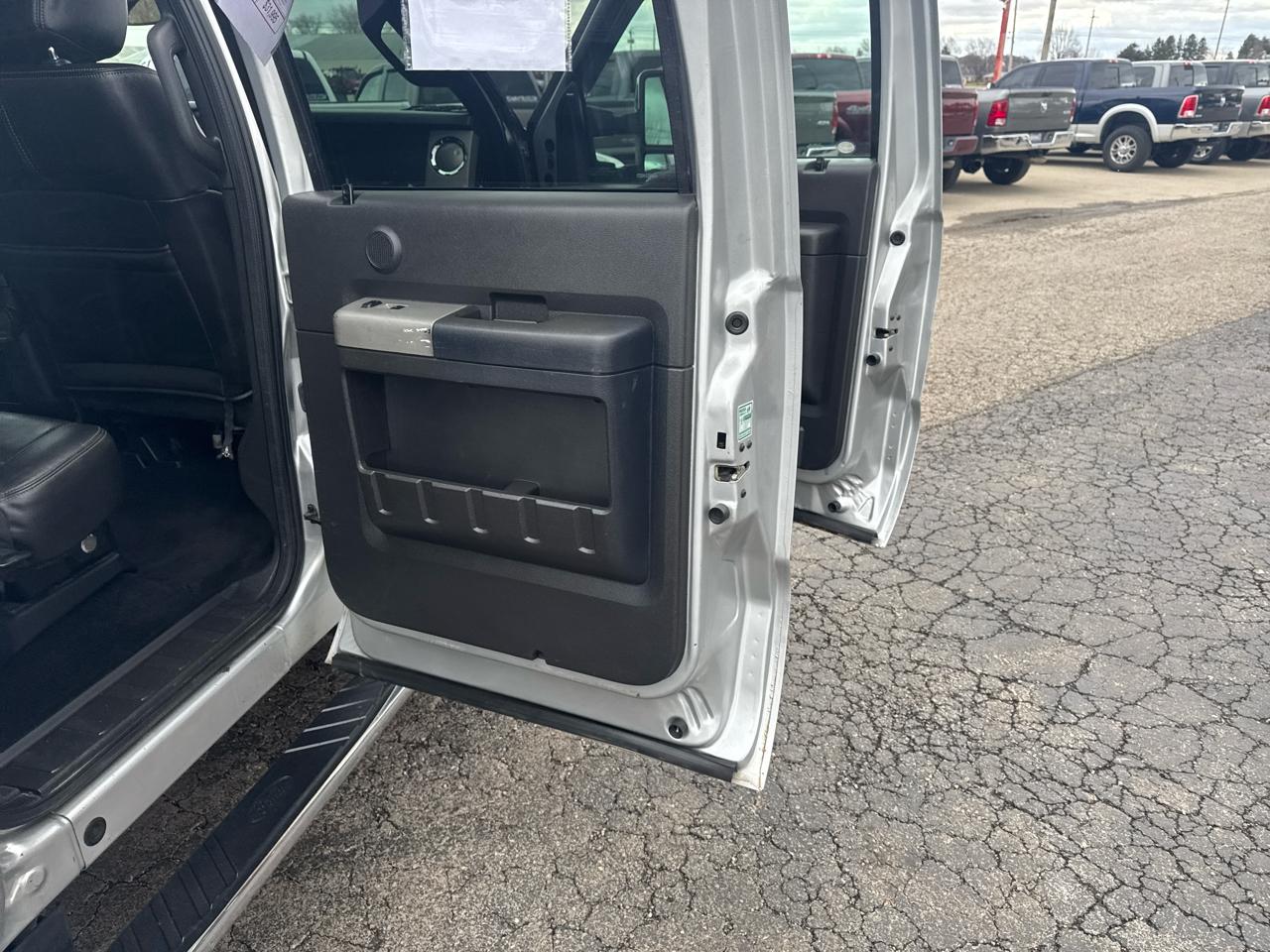 Ford Super Duty F-250 SRW 4WD Crew Cab 172" Lariat 2013