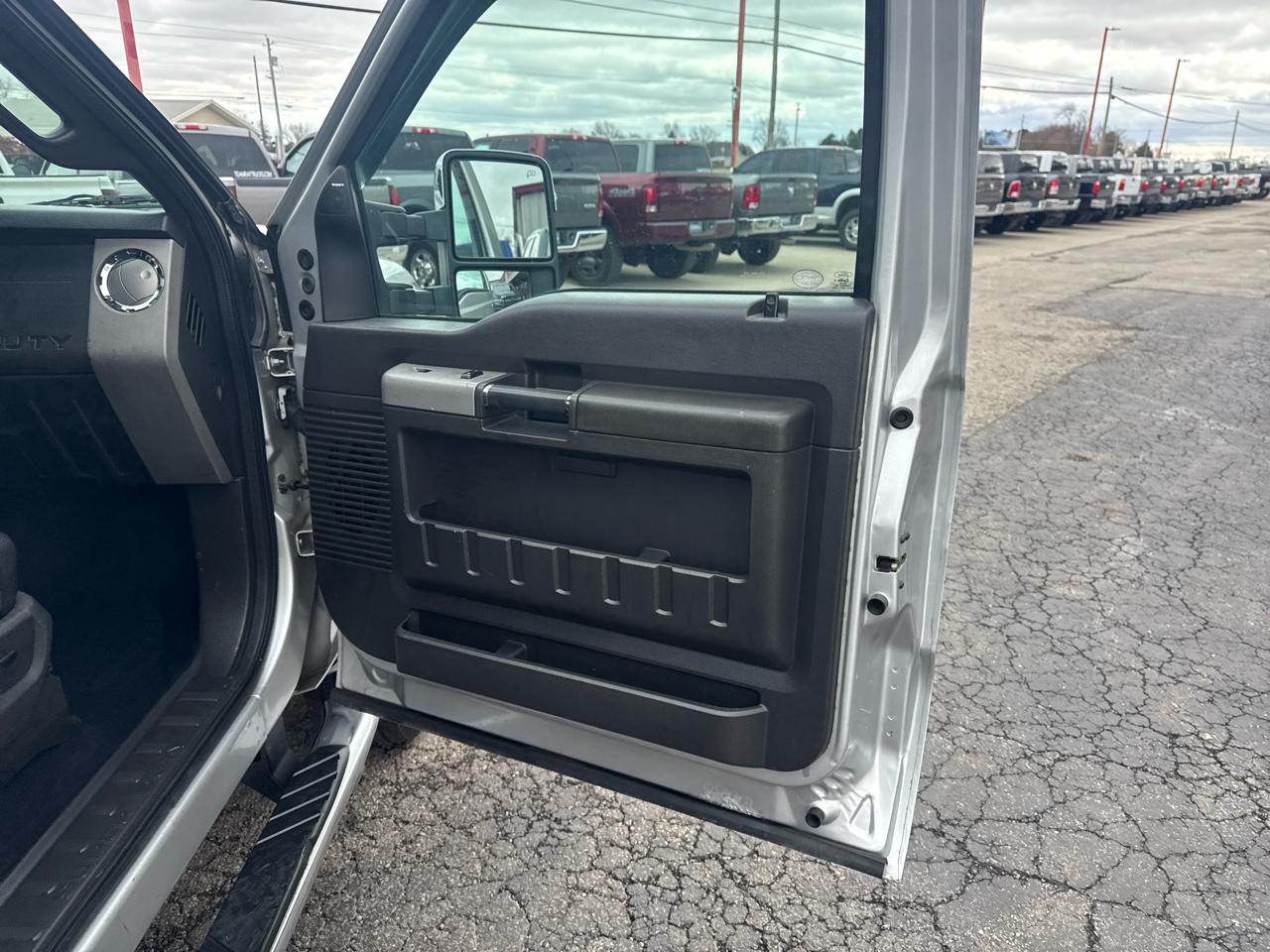 Ford Super Duty F-250 SRW 4WD Crew Cab 172" Lariat 2013