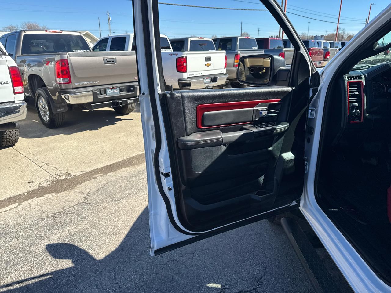 RAM 1500 Rebel 4x4 Crew Cab 5'7" Box 2017