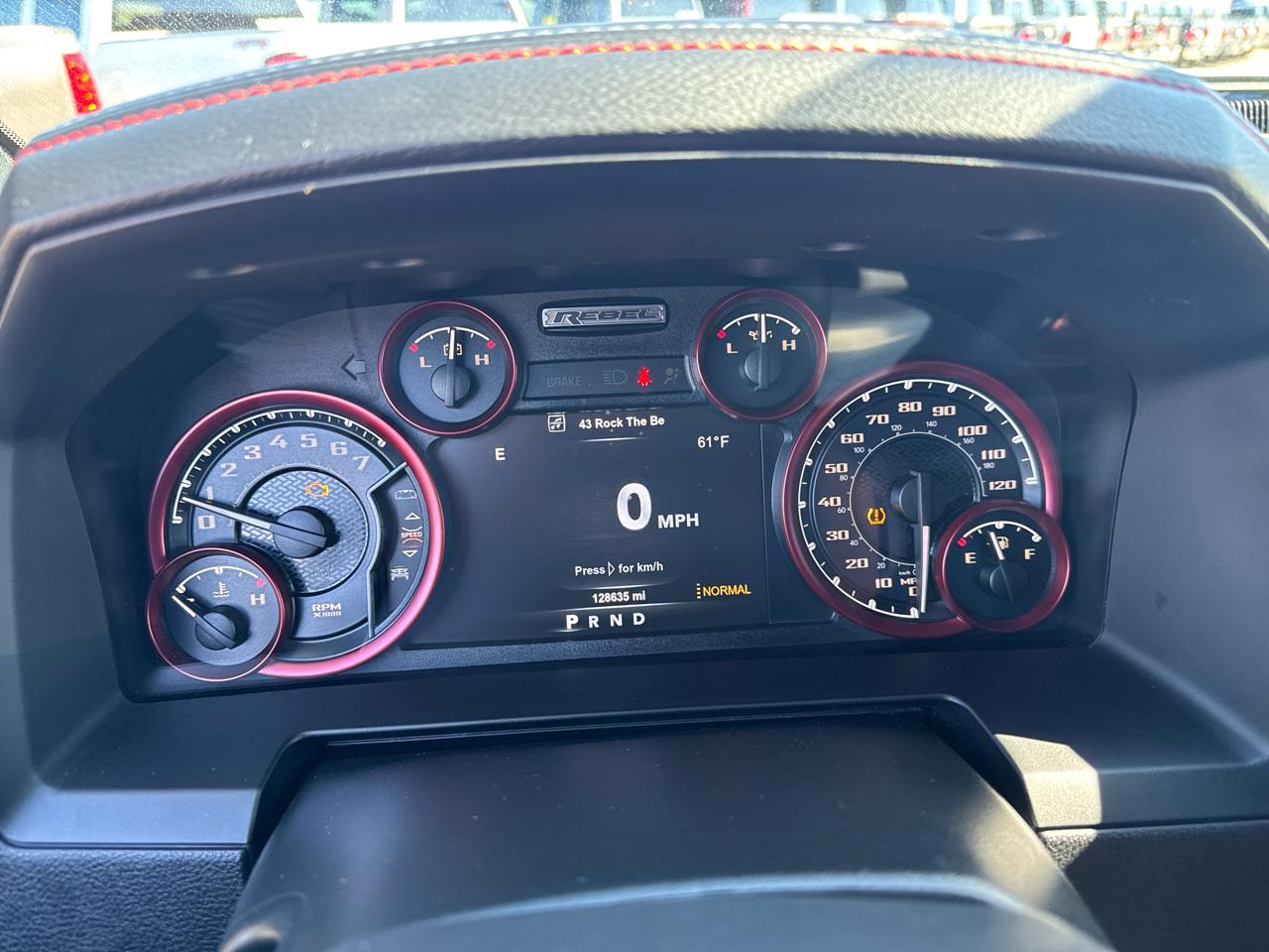 RAM 1500 Rebel 4x4 Crew Cab 5'7" Box 2017