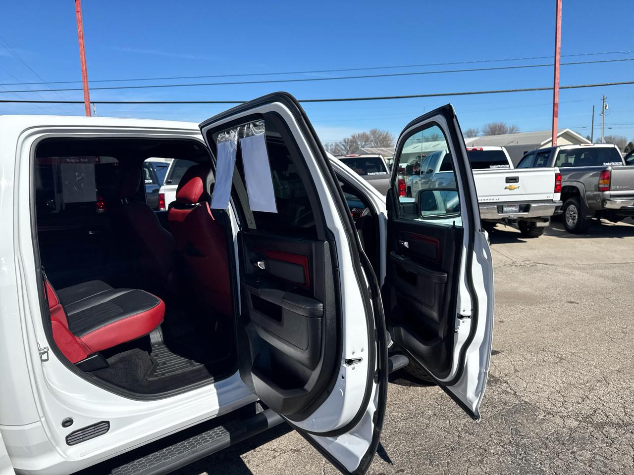 RAM 1500 Rebel 4x4 Crew Cab 5'7" Box 2017