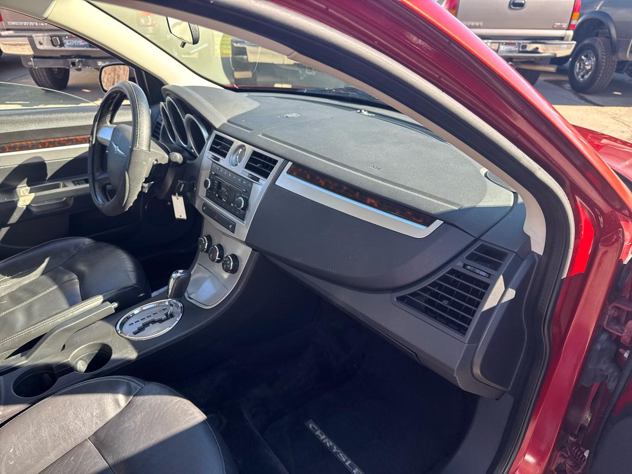 Chrysler Sebring 4dr Sdn Limited 2010