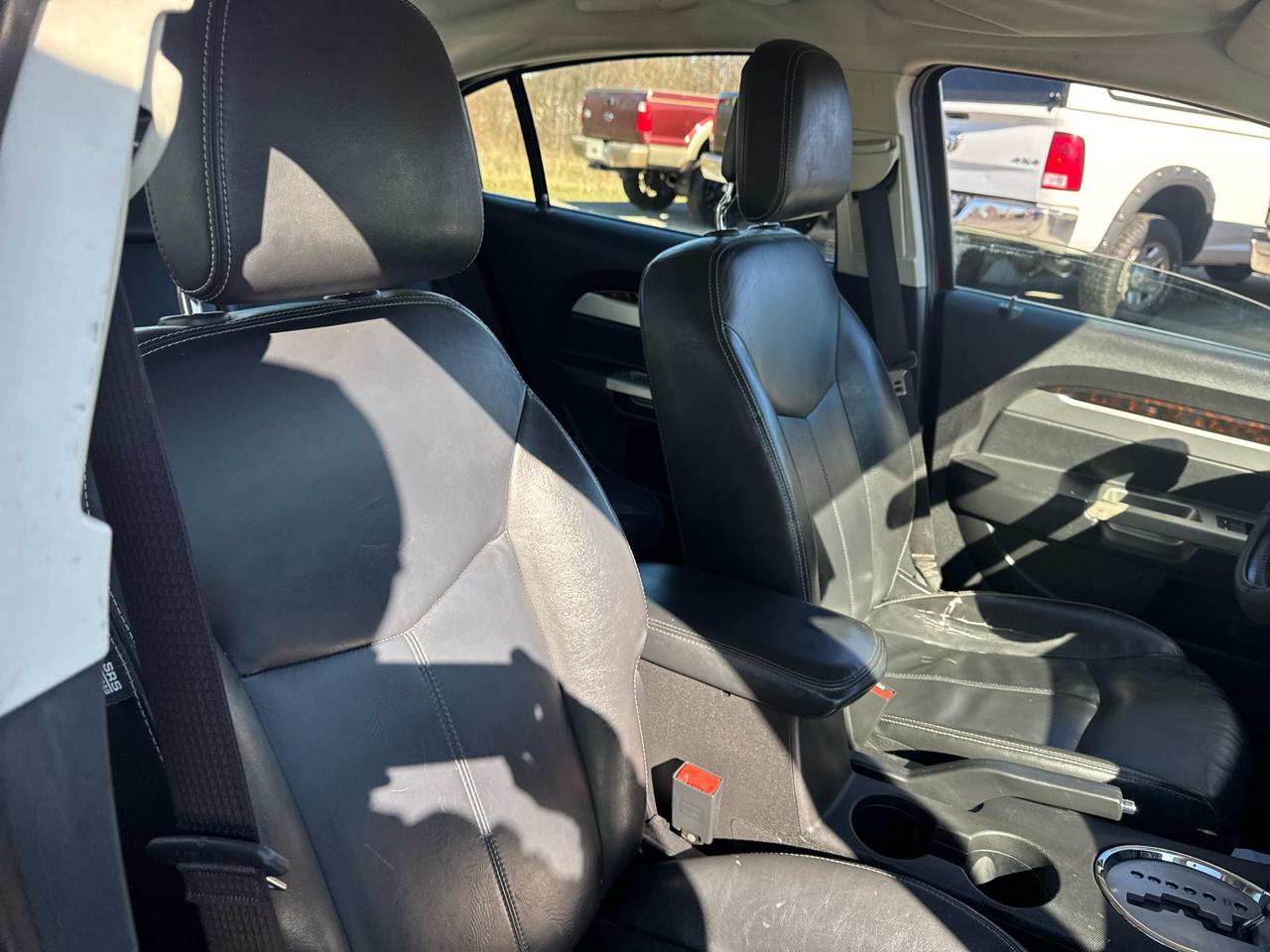 Chrysler Sebring 4dr Sdn Limited 2010